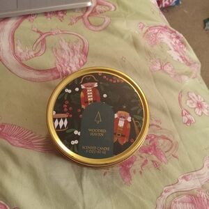 New Single Wick Wooded Haven Candle